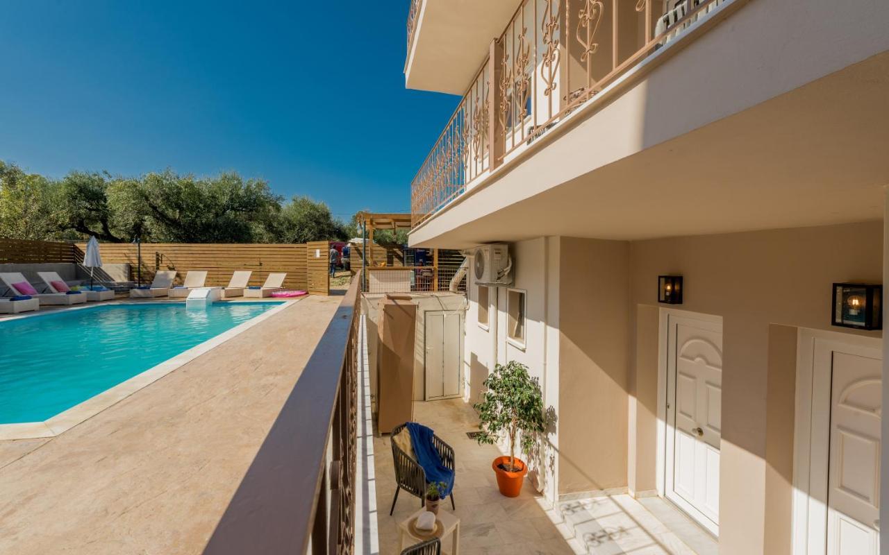 Asante Group Holiday Homes Tsilivi  Exteriör bild