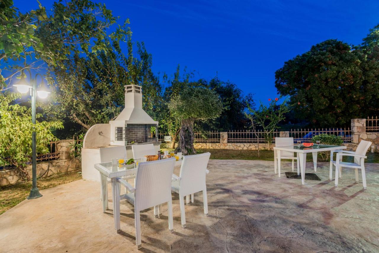 Asante Group Holiday Homes Tsilivi  Exteriör bild